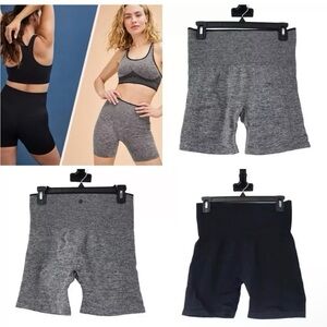 ThirdLove Seamless Bike Shorts Women’s Large Black Gray 2pc Bundle Loungewear